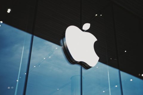 کلاهبرداری رمزارزی با دیپ‌فیک تیم کوک در رونمایی آیفون ۱۶