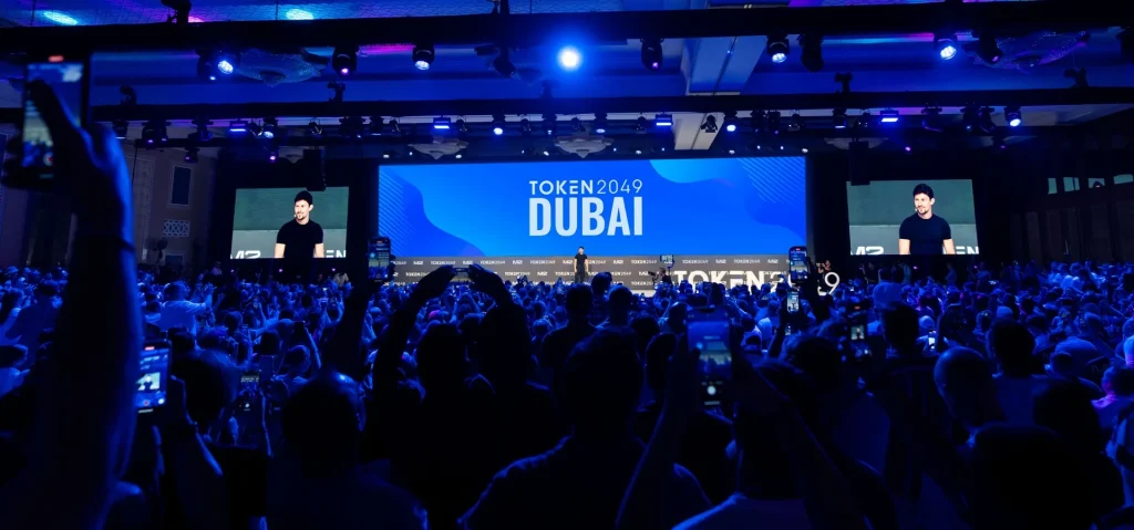 از موز جاستین سان تا پهپادها؛ Token2049 دبی در یک نگاه